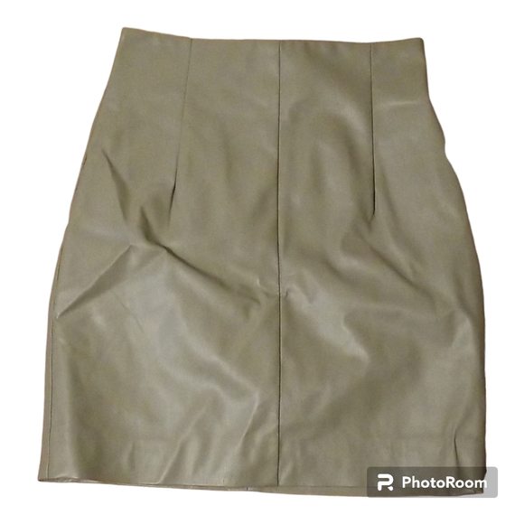 H&M Dresses & Skirts - NWT H&M Faux Leather High Waist Short Skirt